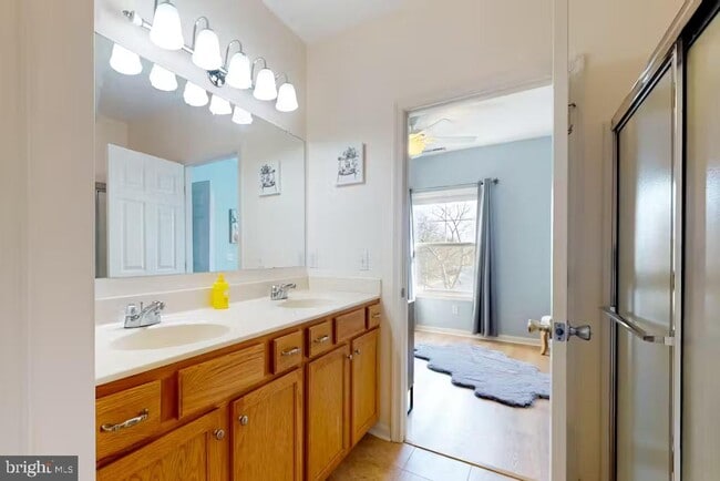 Building Photo - 34670 Villa Cir