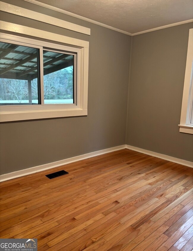 Building Photo - 189 Gabbettville Rd