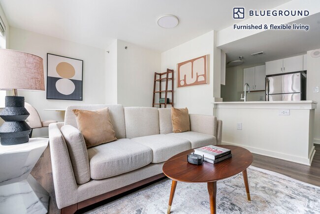 Building Photo - 400 8th St NW
