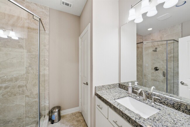 Building Photo - 13428 Preston Cliff Ct