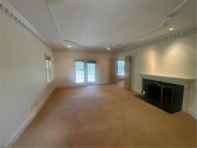Building Photo - 1055 Tanager Hl