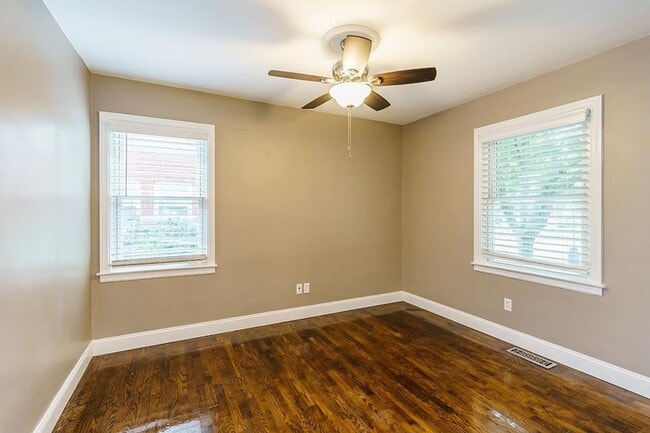 Building Photo - Charming 3 bedroom 2 bath home in Southland neighborhood!