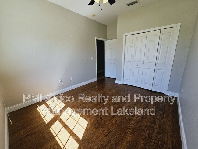 Building Photo - 1930 Saddlewood Ct