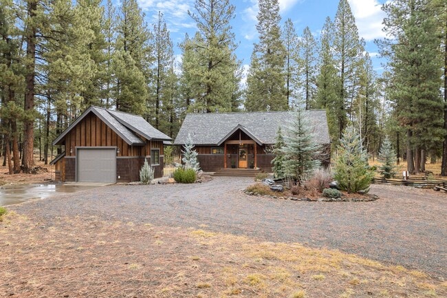 Building Photo - Unfurnished Peaceful River Retreat – Moder...