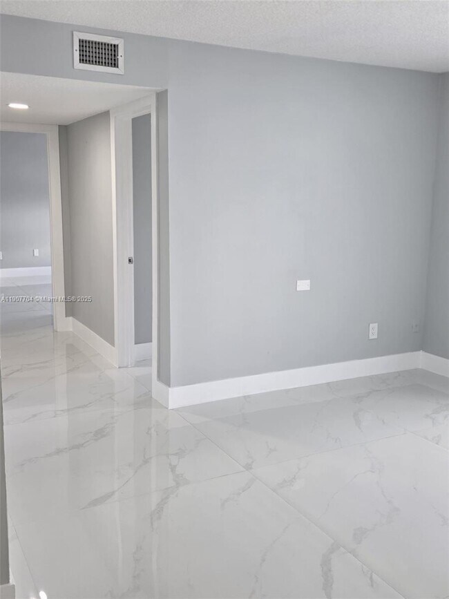 Building Photo - 11755 SW 18th St