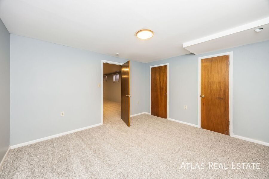 Building Photo - 2106 Glenn Summer Rd