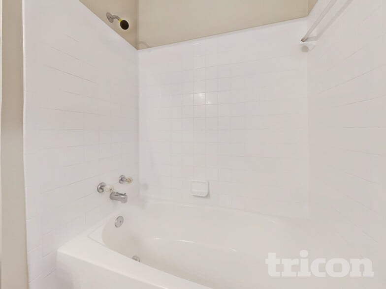 Building Photo - 62 Sweet Thorne Cir