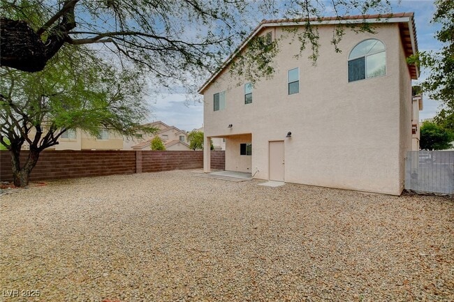 Building Photo - 2264 Bull Lake Dr
