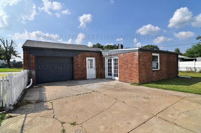 Building Photo - 3214 Laclede Ave