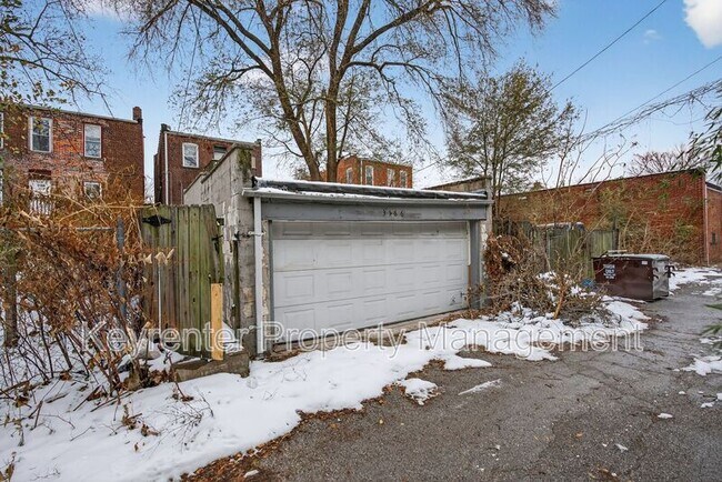 Building Photo - 3166 California Ave