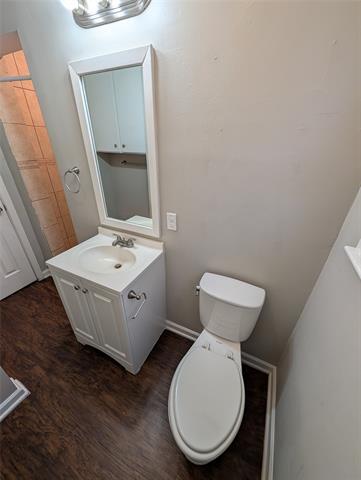 Building Photo - 2413 Hillview Dr