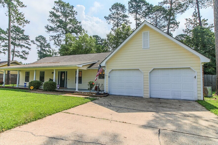 Building Photo - 87 Aileen Dr