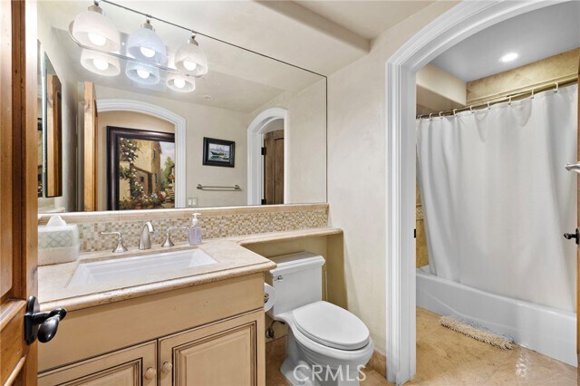 Building Photo - 900 E Balboa Blvd