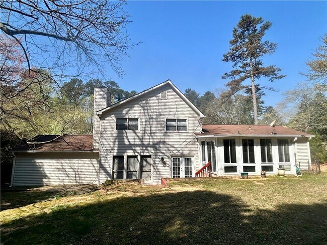 Building Photo - 2100 Old Forge Way