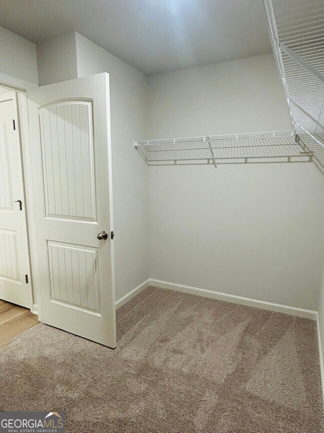 Building Photo - 112 Glenrise Dr