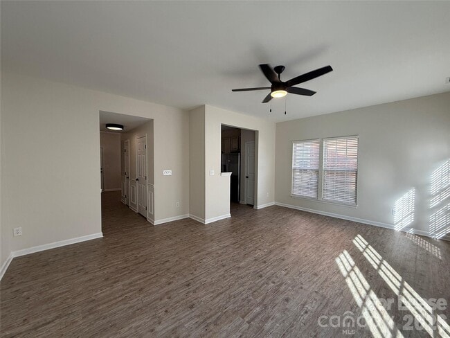 Building Photo - 17632 Delmas Dr