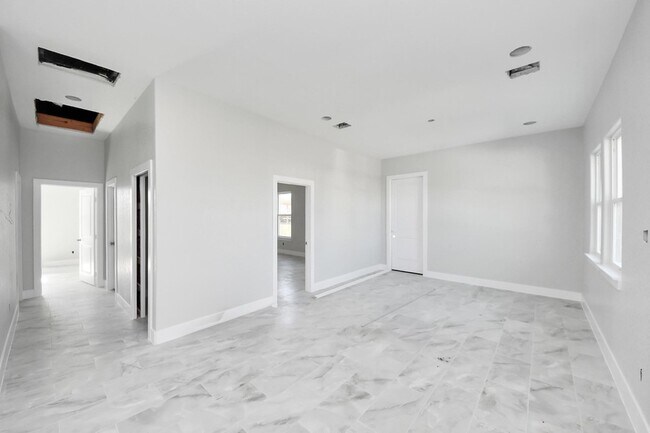 Building Photo - 7160 Rook Blvd