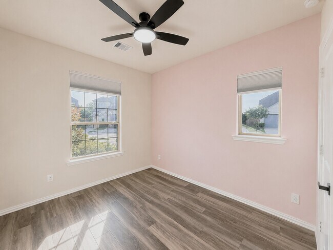Building Photo - 15230 Stuart Bat Cave Ln