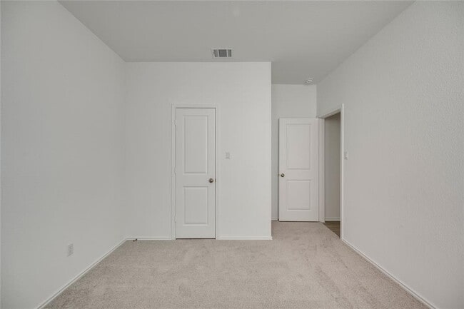 Building Photo - 324 Rock Spgs Dr