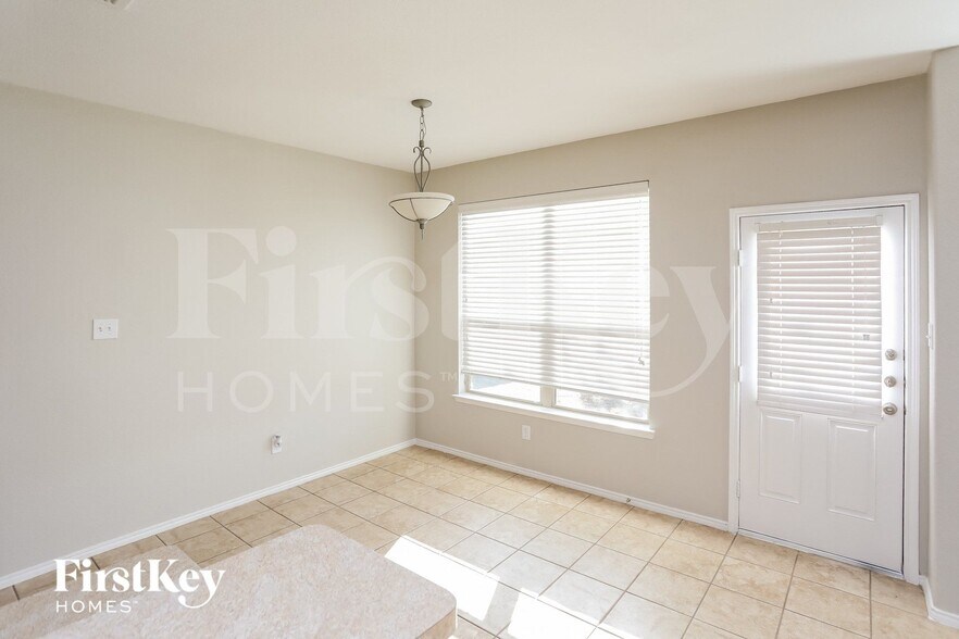 Building Photo - 108 Arabian Rd