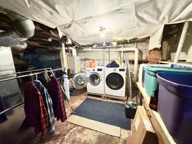 Building Photo - 8 Fox Point Rd