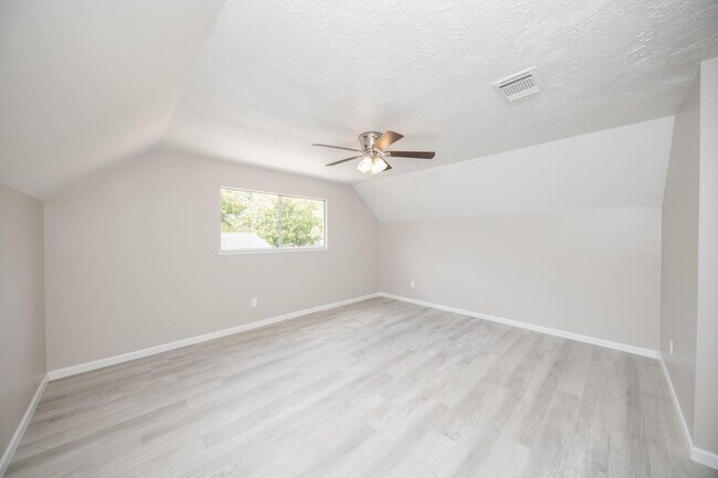 Building Photo - 12507 Whittington Dr