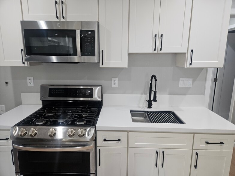 Building Photo - 21179 Martynia Ct