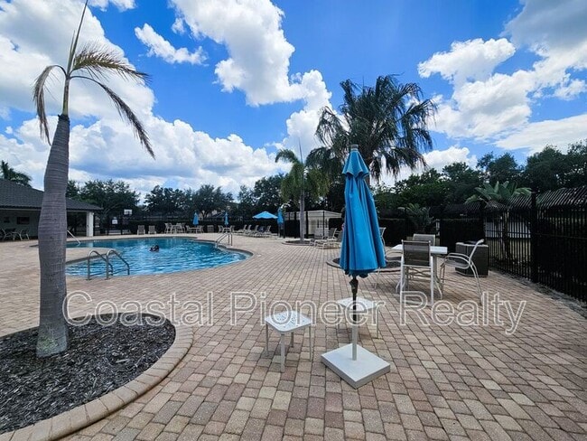 Building Photo - 1824 Mira Lago Cir