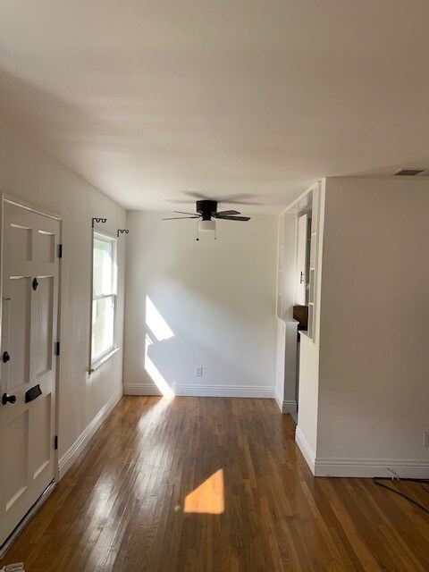 Building Photo - 1631 Brockton Ave