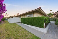 Building Photo - 1022 San Marino Dr