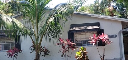 Building Photo - 2350 SW 18th Terrace