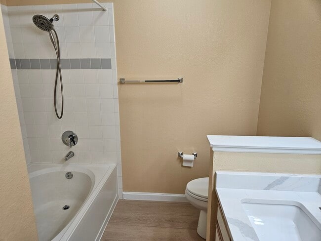 Master Bath - 7442 S Quail Cir