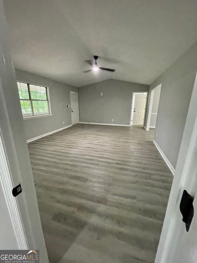 Building Photo - 5019 Peach Mountain Cir