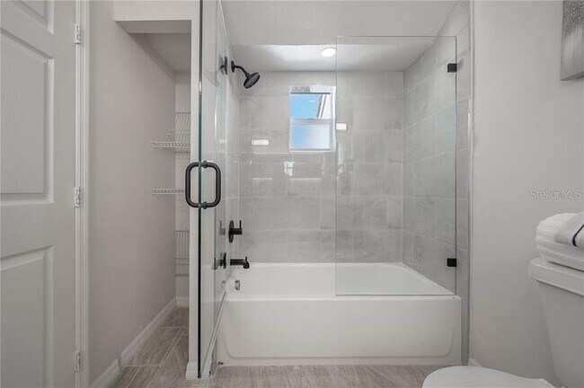 Building Photo - 9417 Citrus Glen Pl
