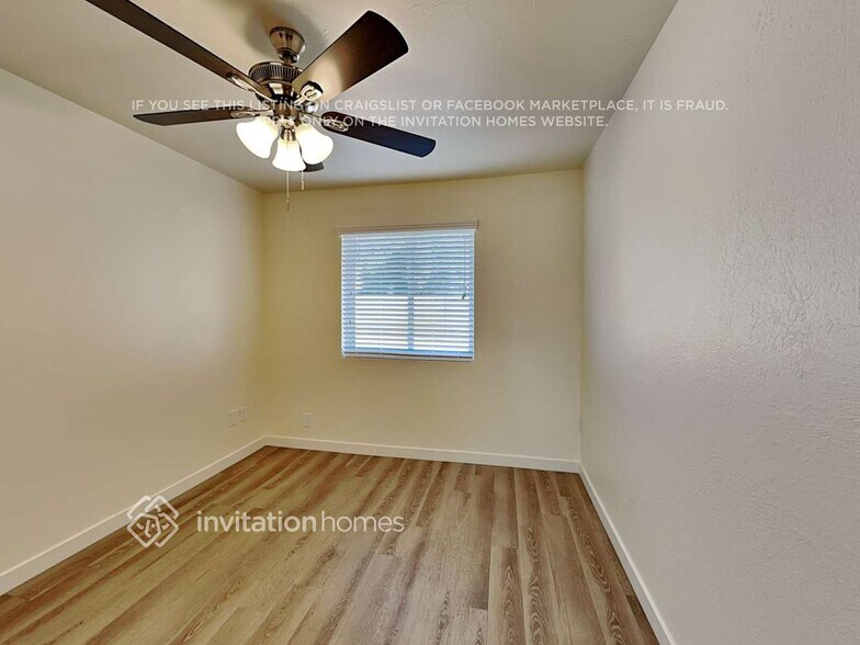 Building Photo - 13401 N 37th Ave