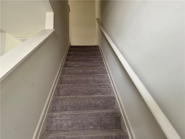 Building Photo - 1051 Paddington Dr