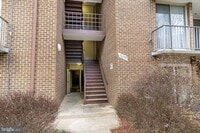 Building Photo - 10239 Prince Pl