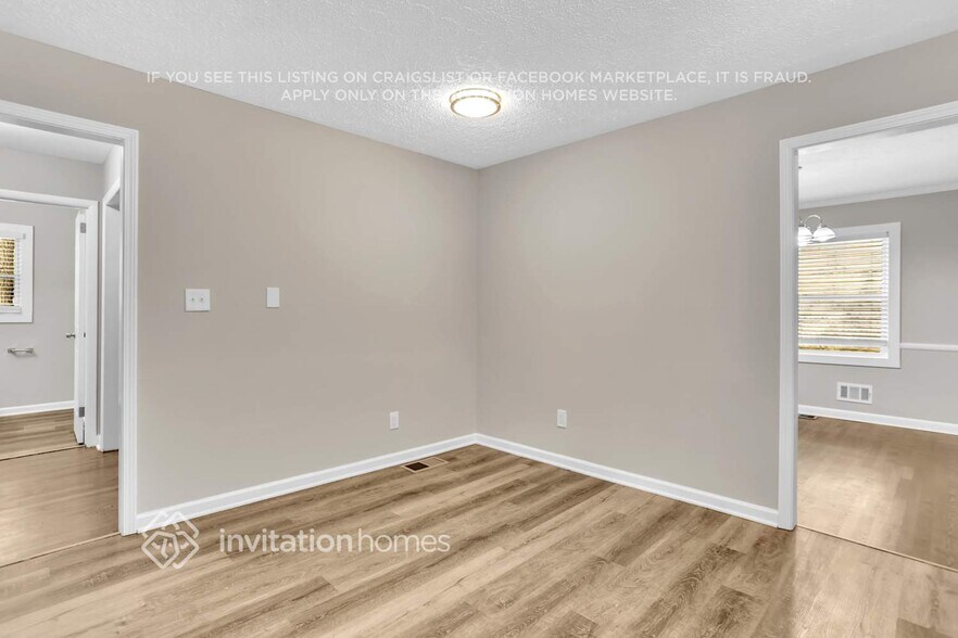 Building Photo - 3640 W Potomac Dr
