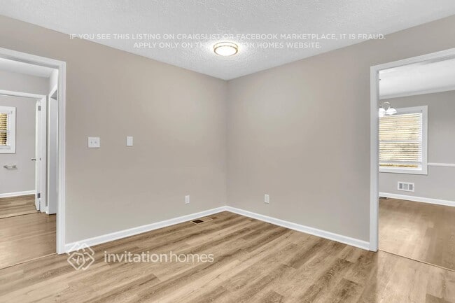 Building Photo - 3640 W Potomac Dr