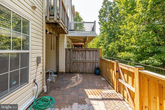 Building Photo - 43103 Forest Edge Square
