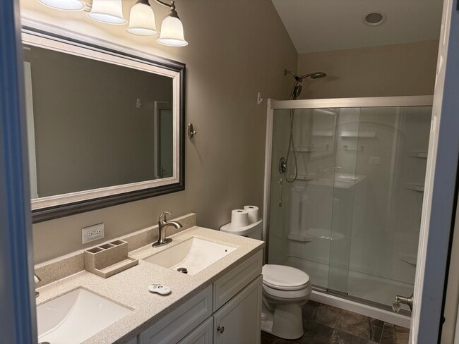 Building Photo - 1147 Heron Cir