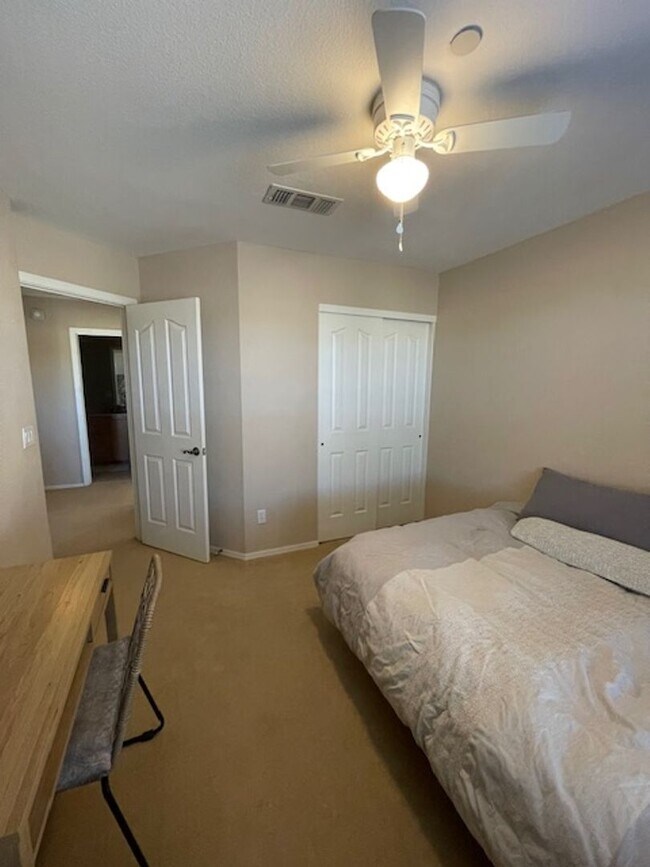 Building Photo - AVAILABLE NOW!  Beautiful 3BD/3BA North West HOME Resort-Style Living Across from Omni Tucson Nat...