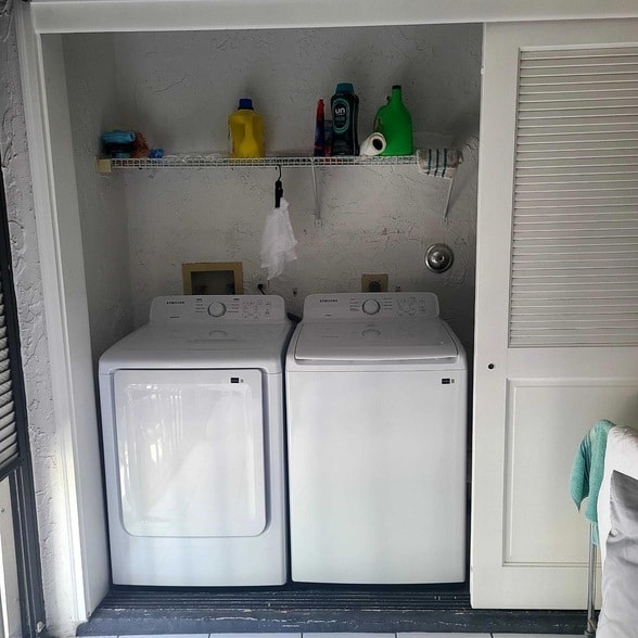 Building Photo - 5267 Europa Dr