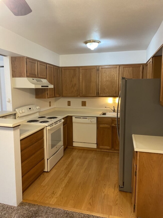 Building Photo - Spacious 2bd/2ba condo!