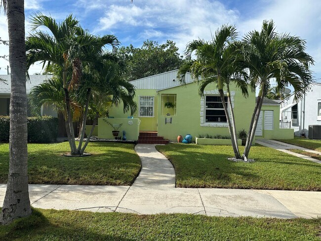 Primary Photo - 442 38th St
