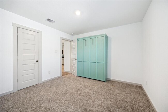 Building Photo - 8115 Brahman Ln
