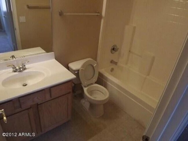 Building Photo - 9328 W Monroe St