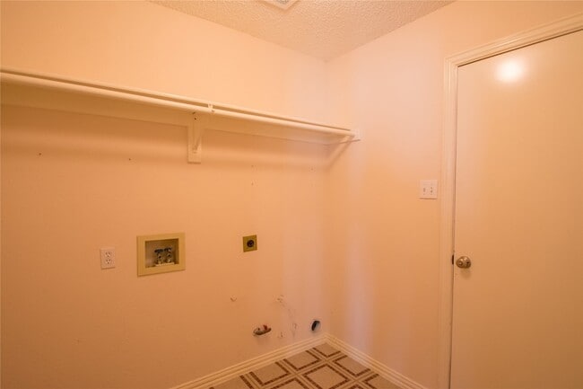 Building Photo - 5809 Coldsworth Ct