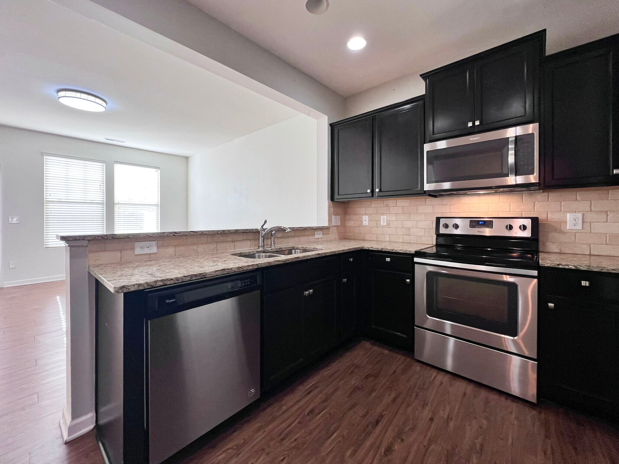 Building Photo - 9938 Sweet Basil Dr