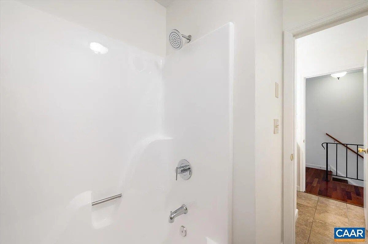 Building Photo - 803 Orangedale Ave